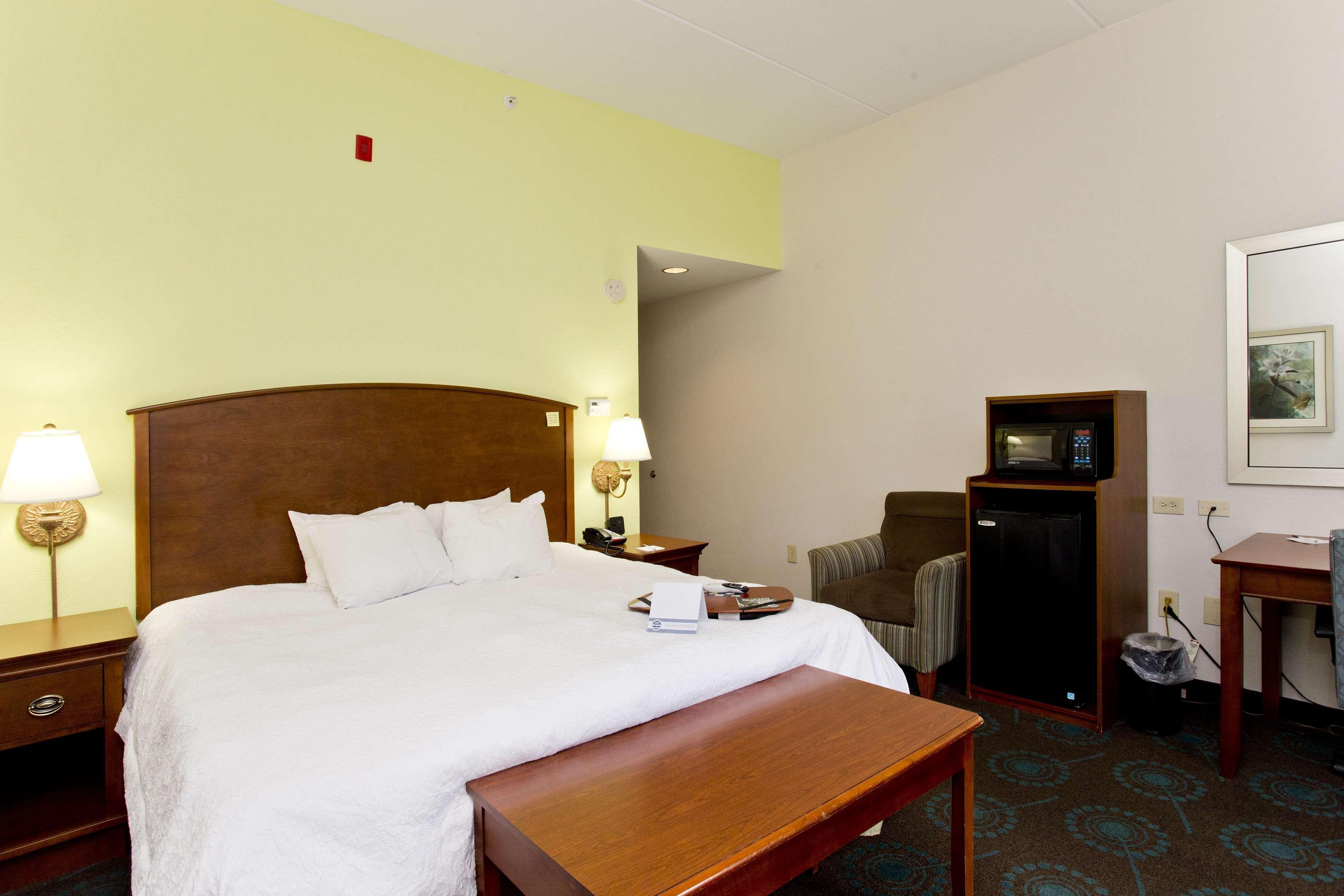 Hampton Inn Front Royal Exteriör bild