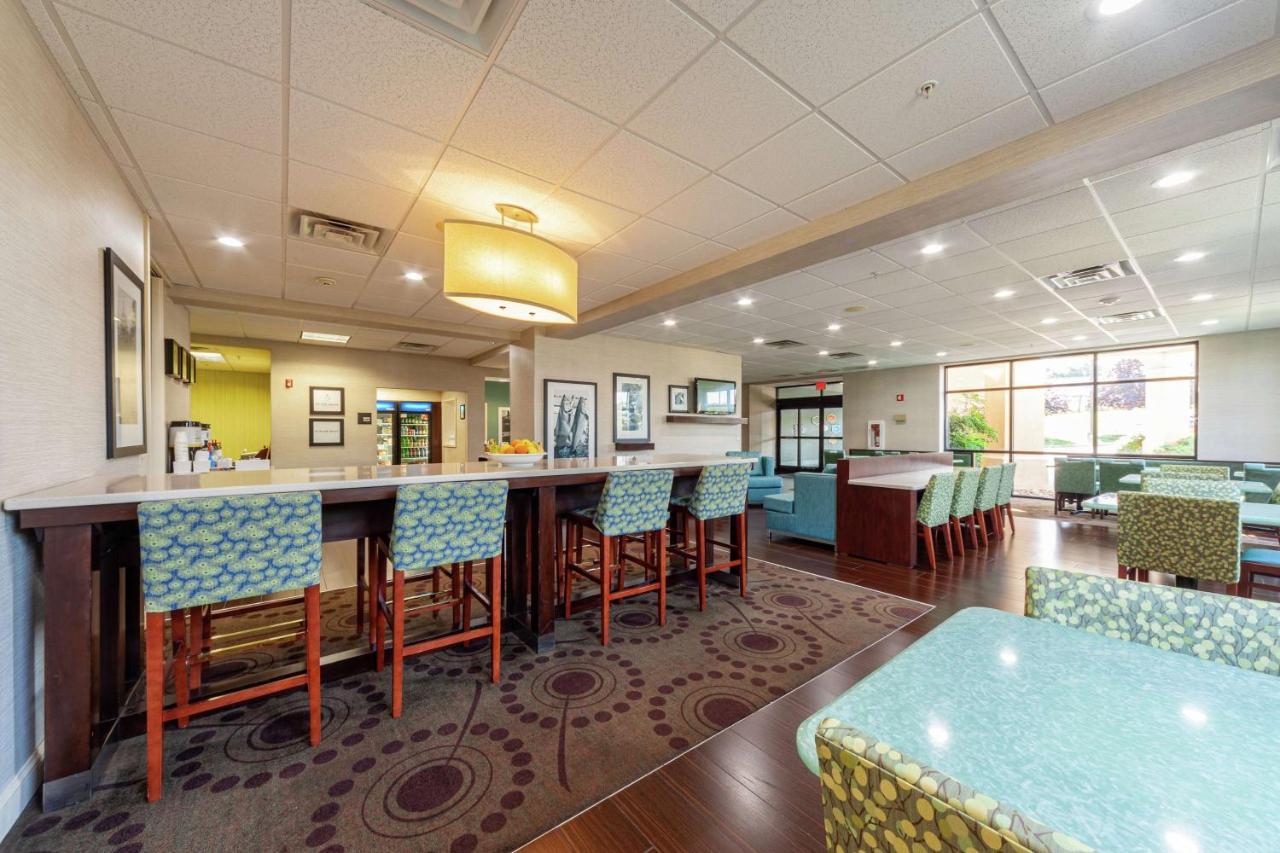 Hampton Inn Front Royal Exteriör bild