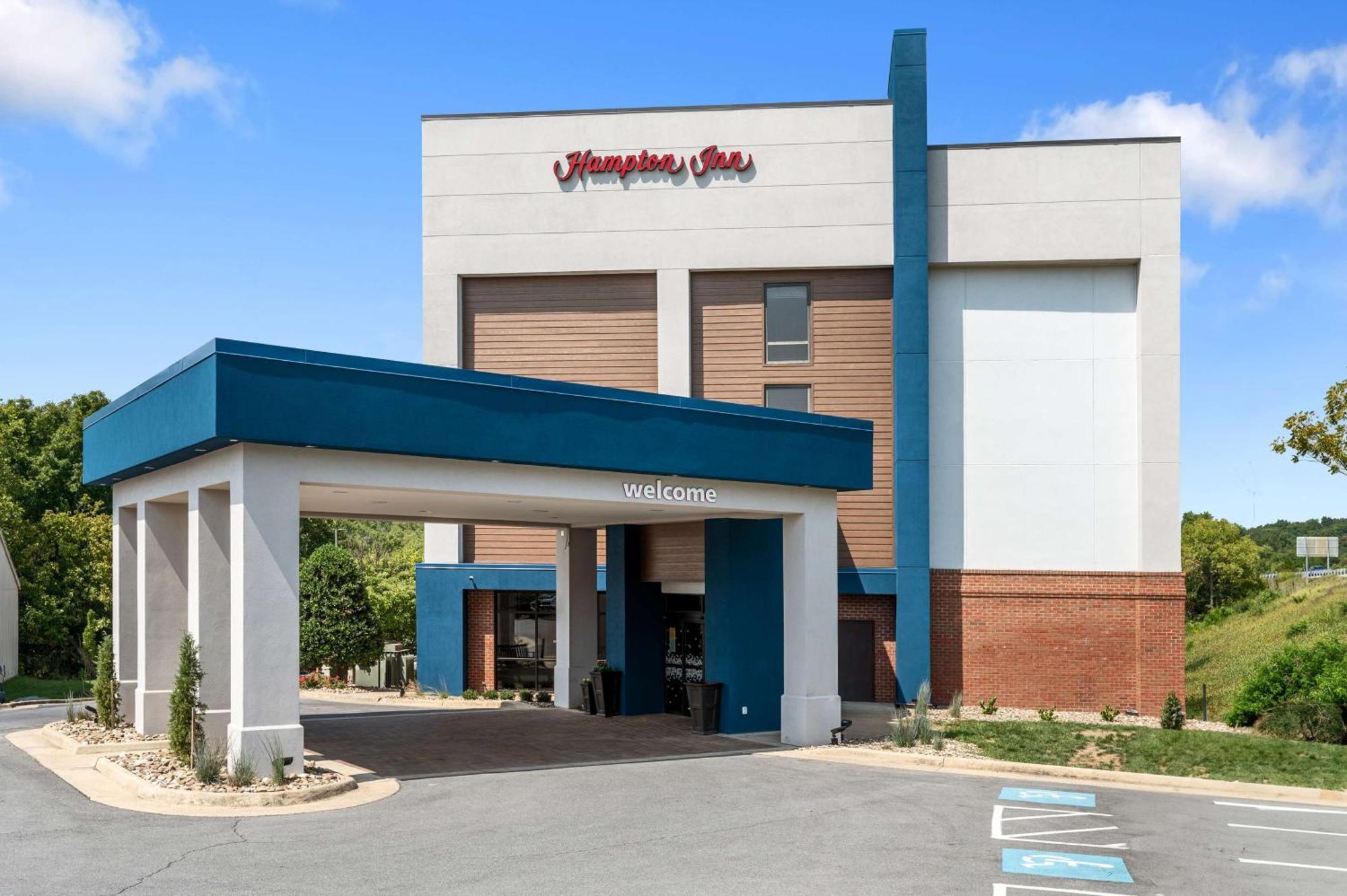 Hampton Inn Front Royal Exteriör bild
